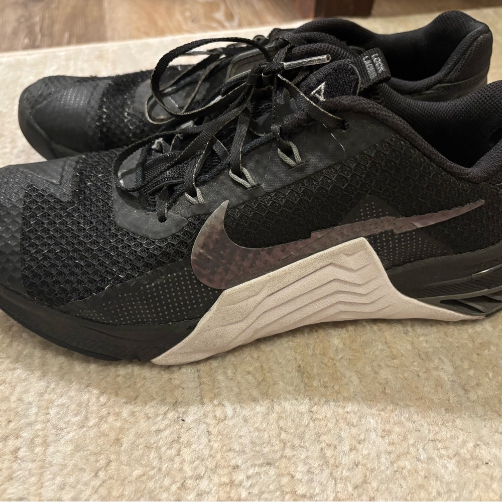 Nike Men's Black Training Shoes